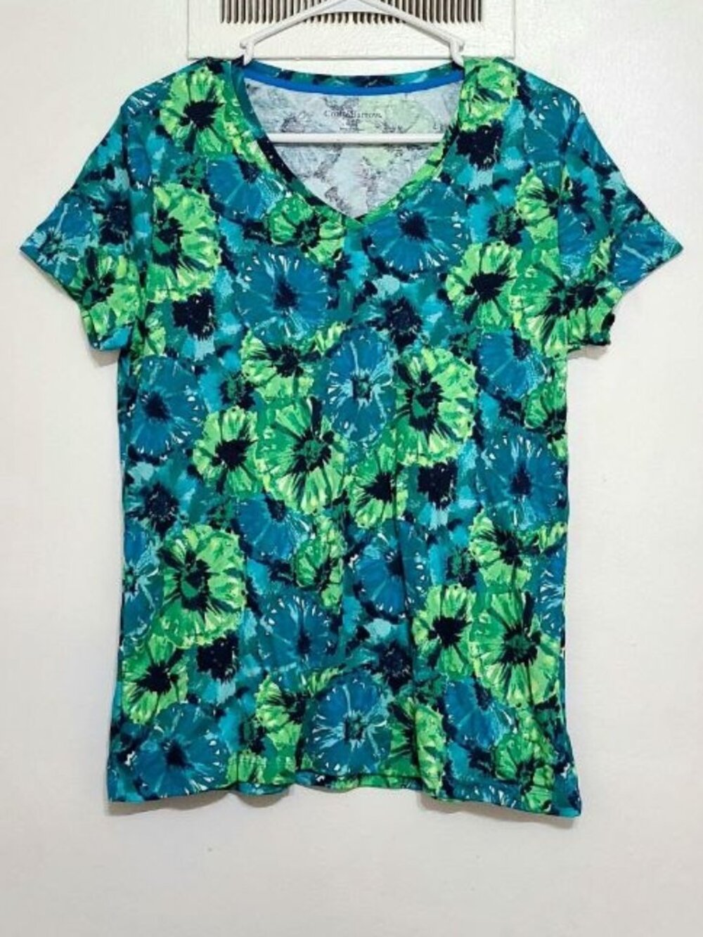 Blue Green Tie‑Dye V‑Neck Top